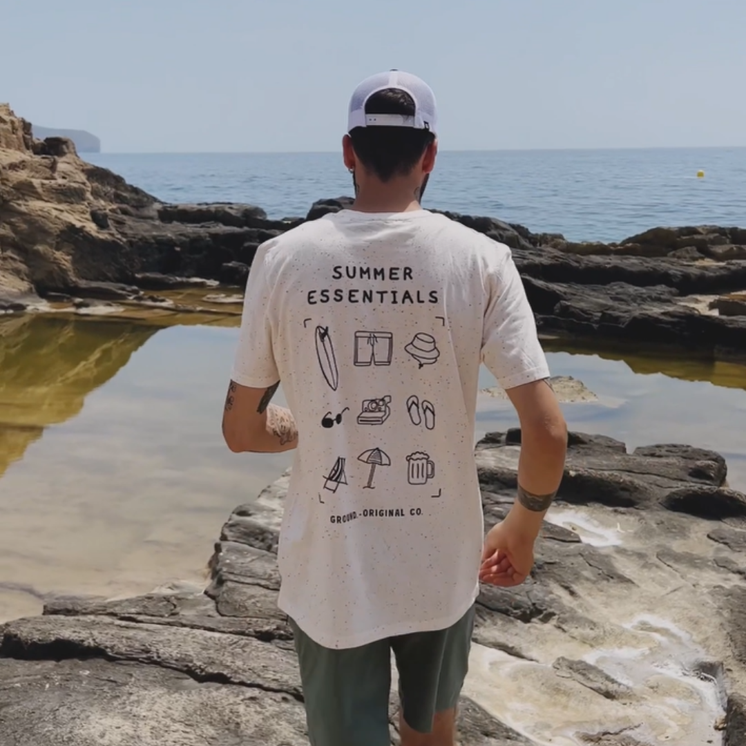 Camiseta ESSENTIALS